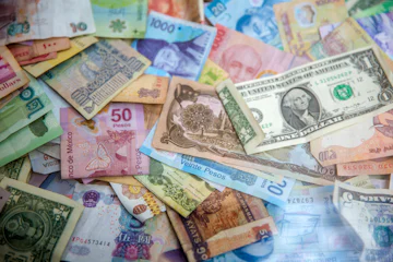 Why Is the Dollar Weakening in 2026? Here's What's Behind It